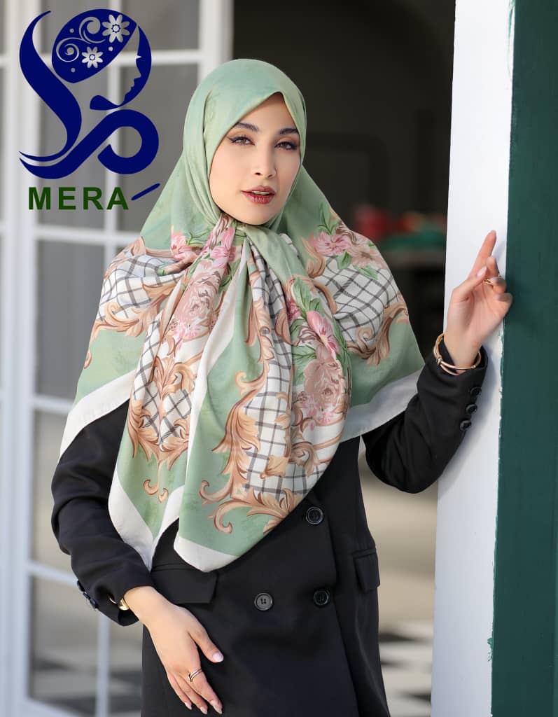 WhatsApp Image 2025-06-07 at 11.02.39 (1) روسری حاشیه چهارخونه سبز