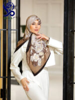 روسری دیور گل دار