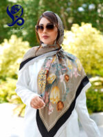 روسری طرح گل مینیمال
