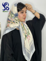 روسری طرح گل مینیمال