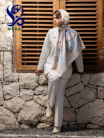 روسری Dior گل دار