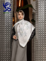 روسری Dior گل دار