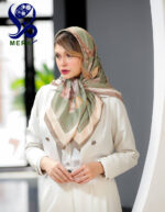 روسری طرح گل مینیمال