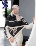 روسری گلدار طرح پاپیون