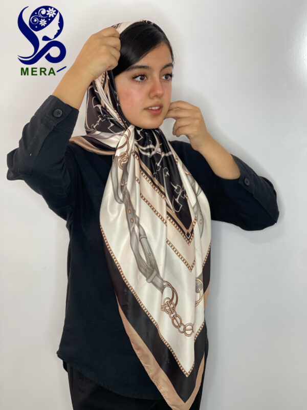 روسری طرح زنجیر کلاسیک (246)