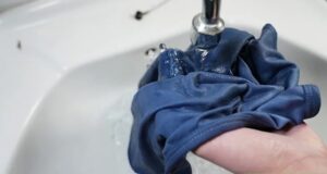 نحوه تثبیت رنگ پارچه خانگی