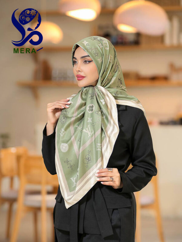 روسری طرح LV