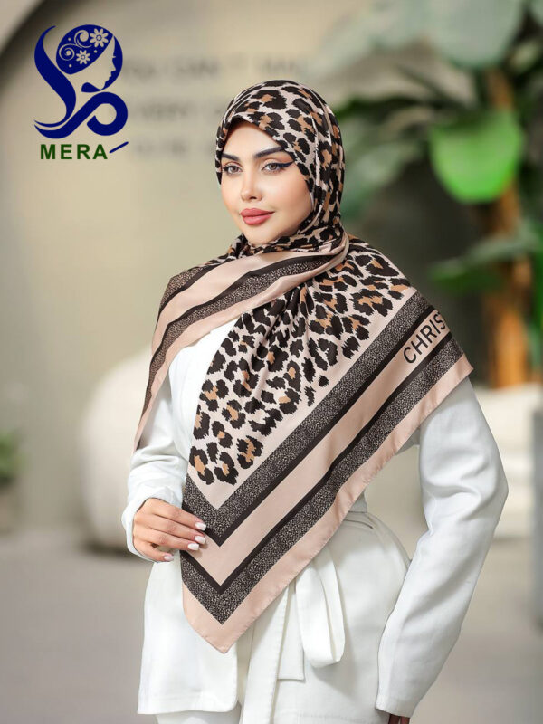 روسری پلنگی