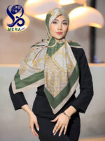 روسری Gucci طرح زنجیر