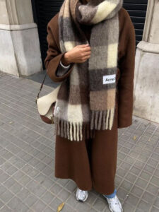 ست کردن شال با مانتو